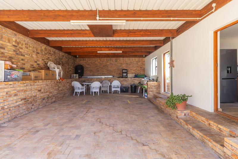 4 Bedroom Property for Sale in Aurora Western Cape